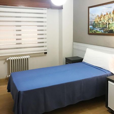 Pension Berceo Logrono Exterior photo